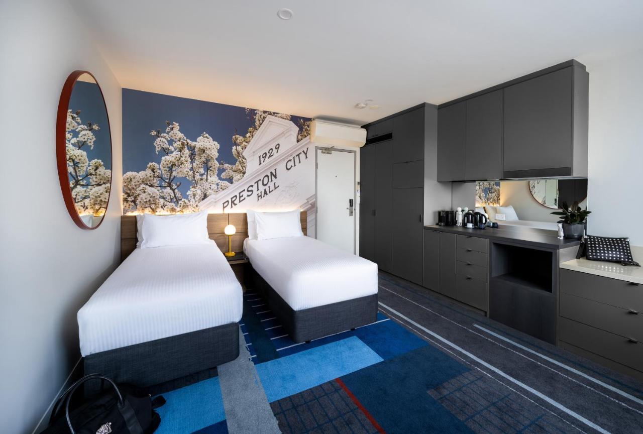 Novotel Melbourne Preston Exterior foto